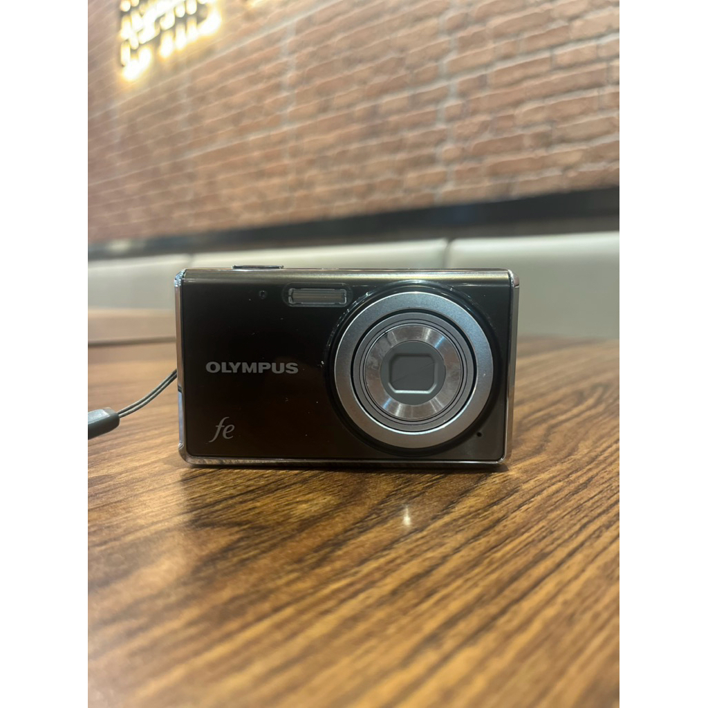 Digital Camera | Olympus FE-4020