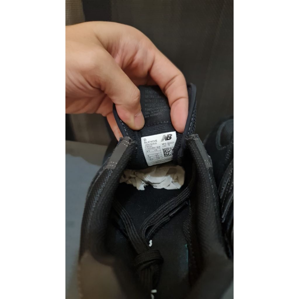 Sepatu New Balance NB Classic ML 574 Black - 42 Original