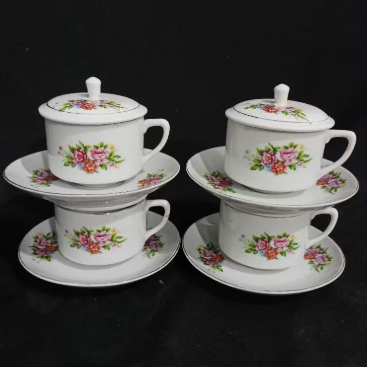 4 Cangkir kopi lawas motif bunga