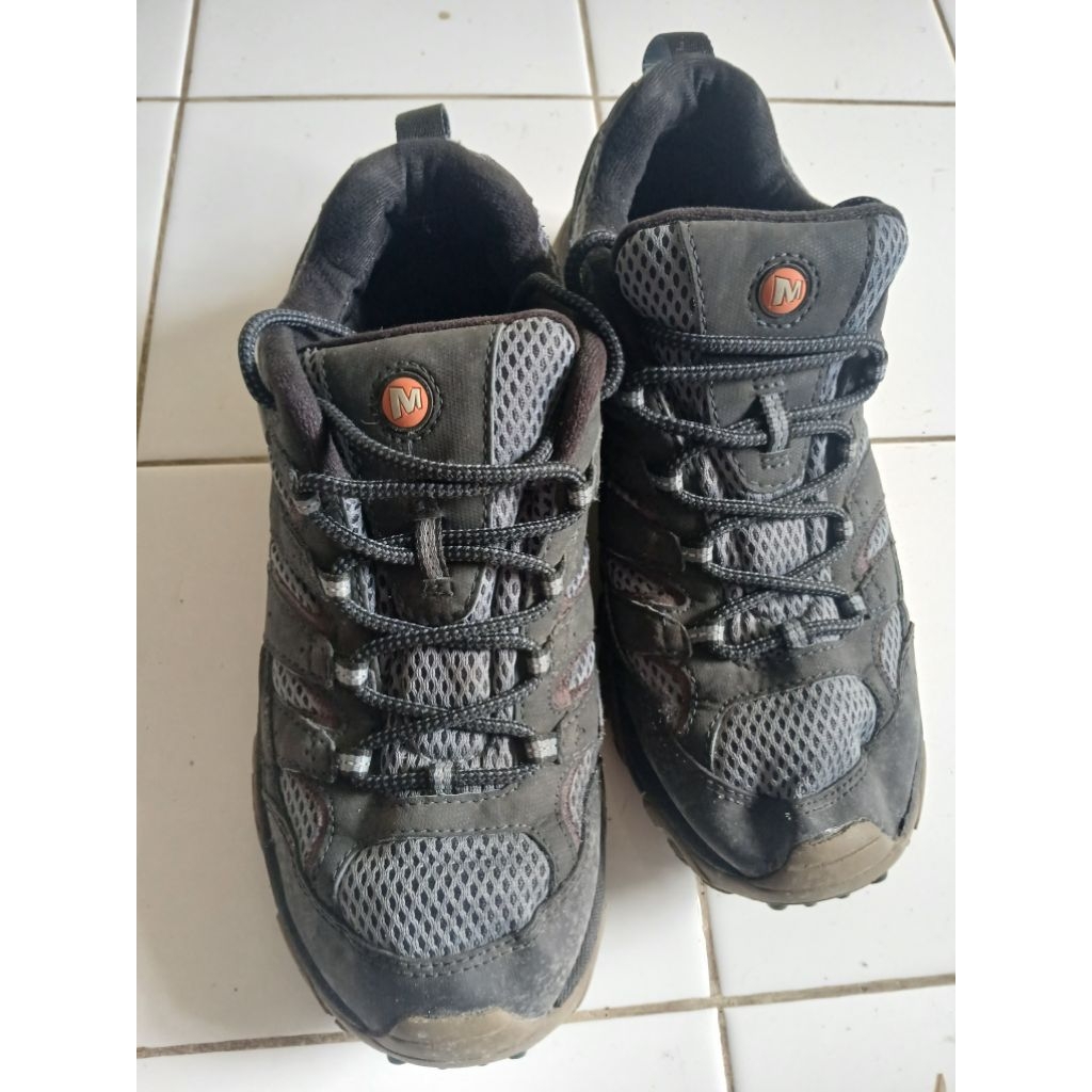 SEPATU MERELL ORIGINAL SIZE 8 (26CM)