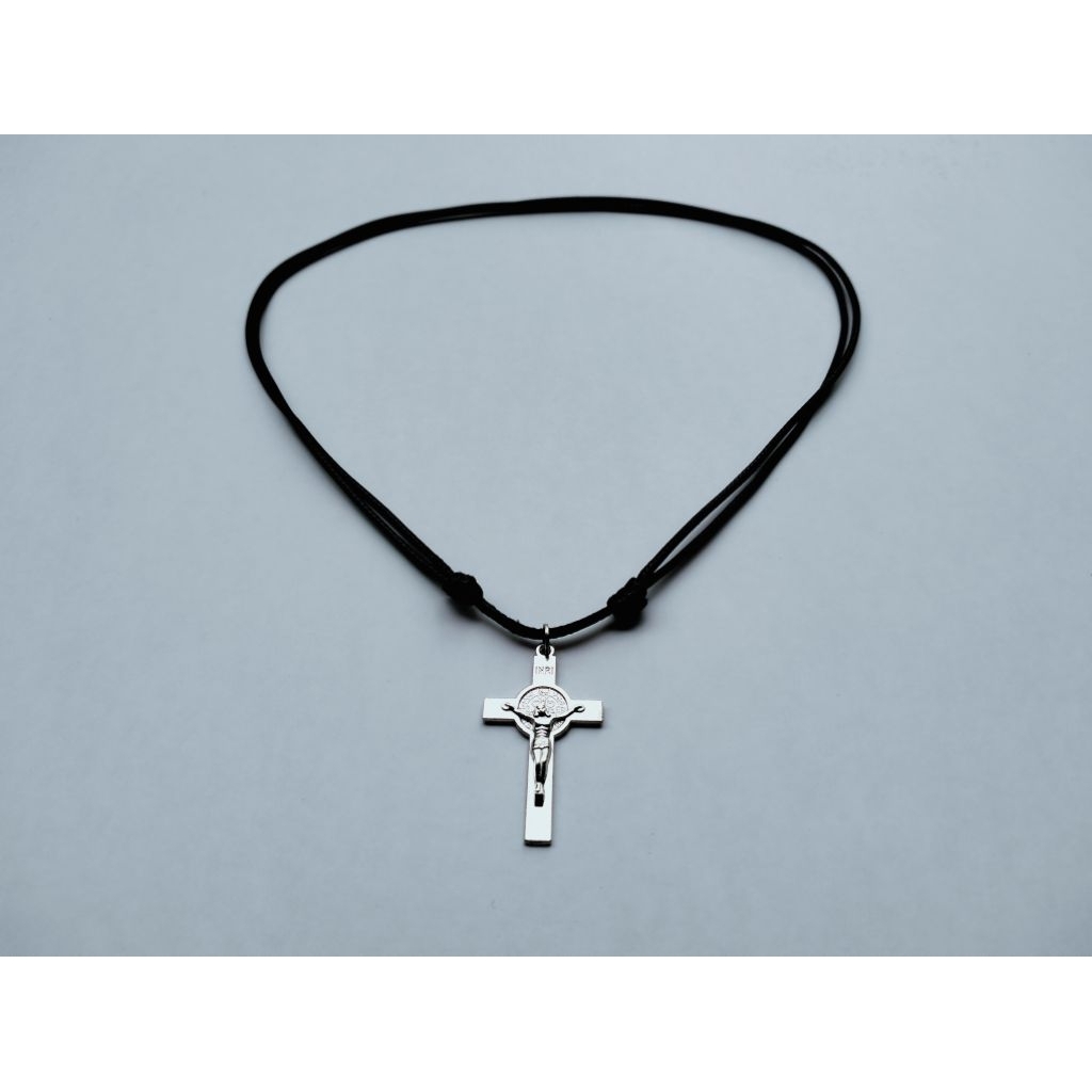 K7 KALUNG TALI HITAM POLOS SALIB TITANIUM SILVER ANTI KARAT