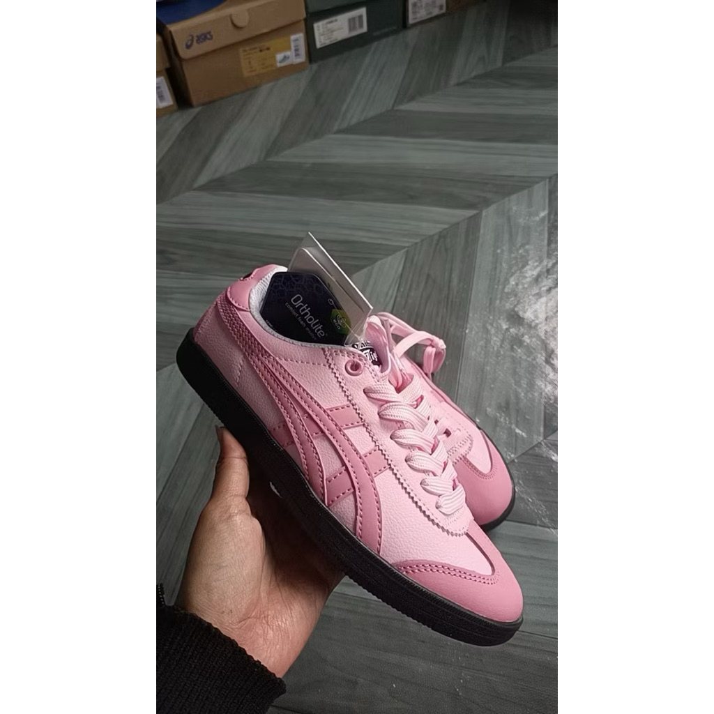 ONITSUKA TIGER TOKUTEN