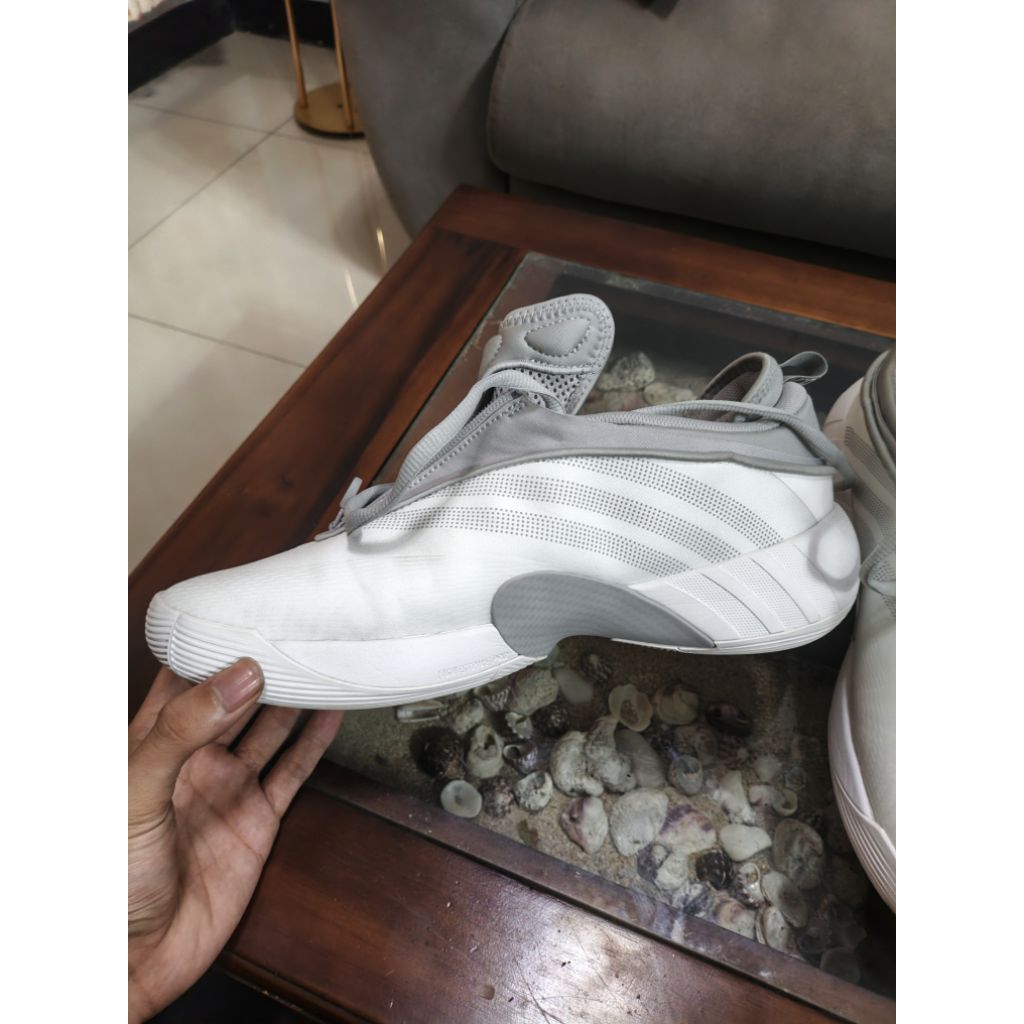 Adidas Don issue 7 white