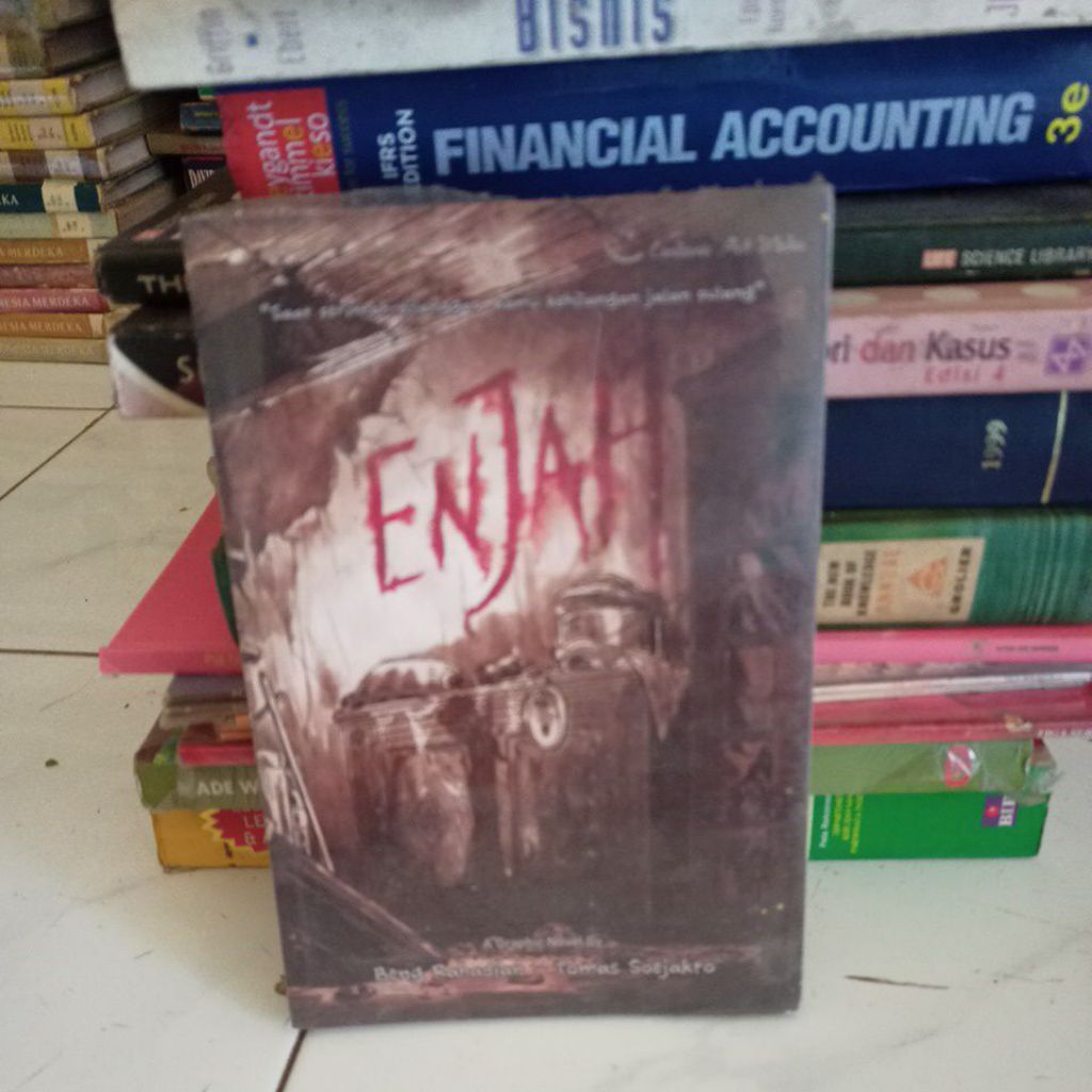 novel enjah oleh beng Rahardian TOMAS soejakto