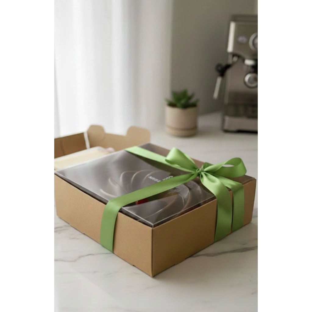Hampers Puding Dark Cokelat Vla Vanilla (Diameter 20cm) - Dessert Box Mewah Idul Fitri & Ulang Tahun