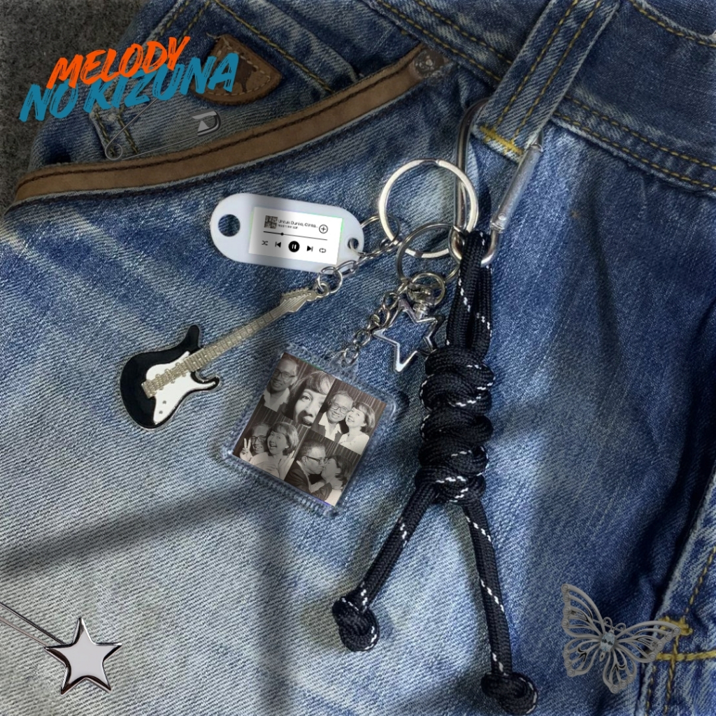 ( NADIN AMIZAH PREMIUM GANCI) CARABINER CHARM (GITAR, PARACORD, BINTANG,SPOTIFY CODE) GANCI PREMIUM 