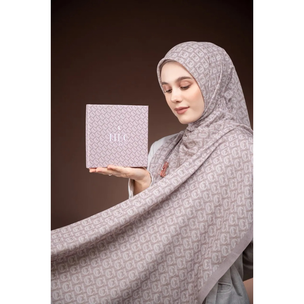 HLC SCARF by Heylocal [Hijab Motif HLC Segi Empat]