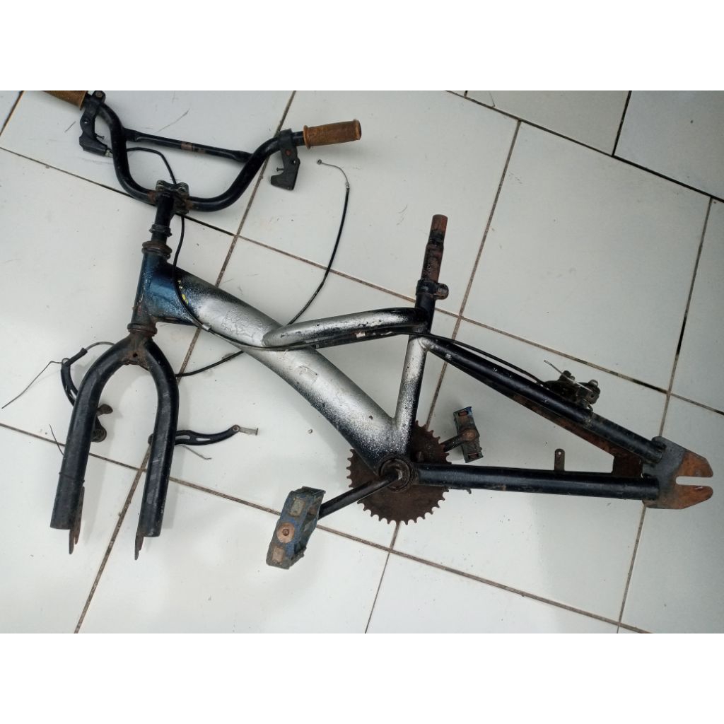 frame rangka sepeda BMX ukuran 18