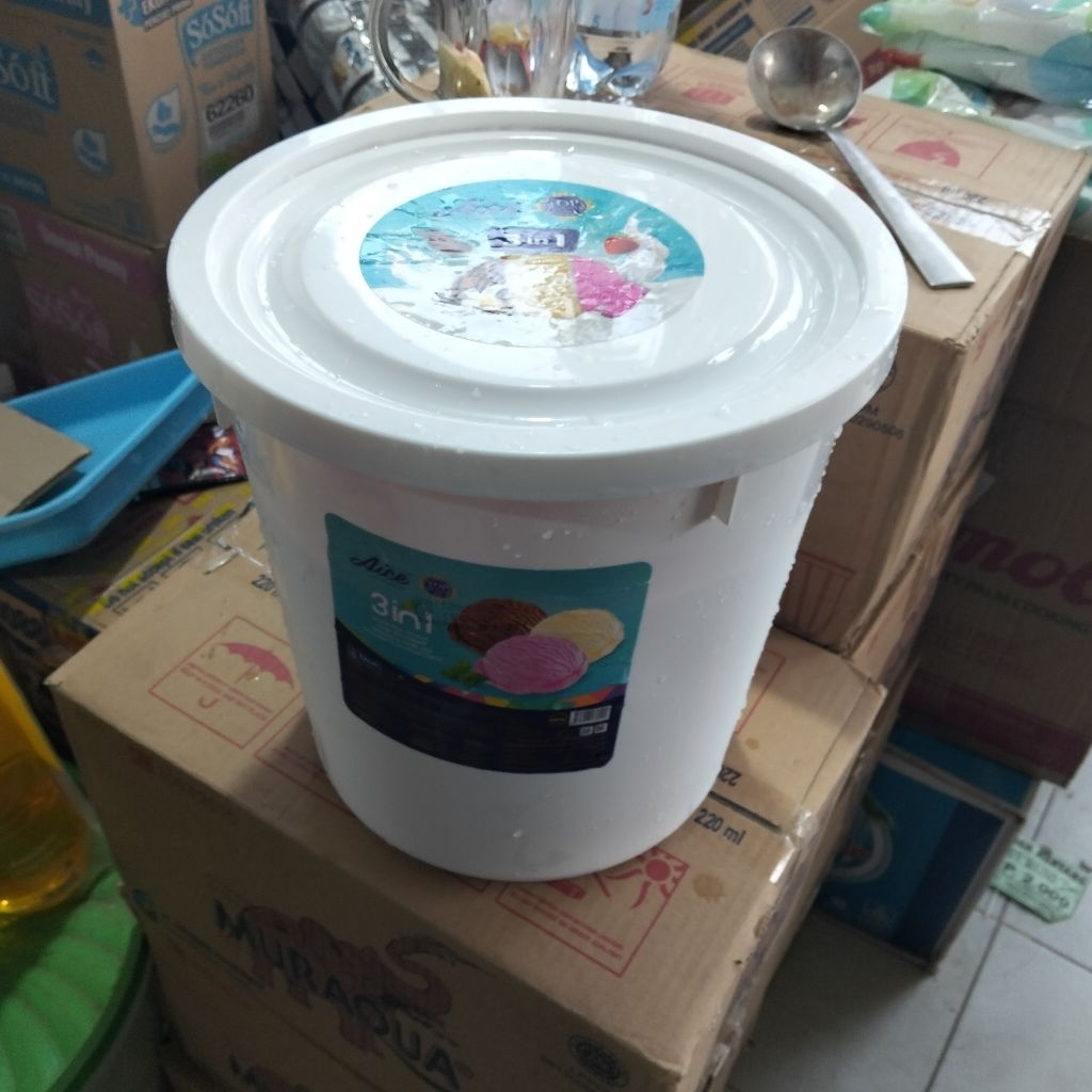 AICE ICE CREAM EMBER 8 LITER ES KRIM INSTAN PEKANBARU