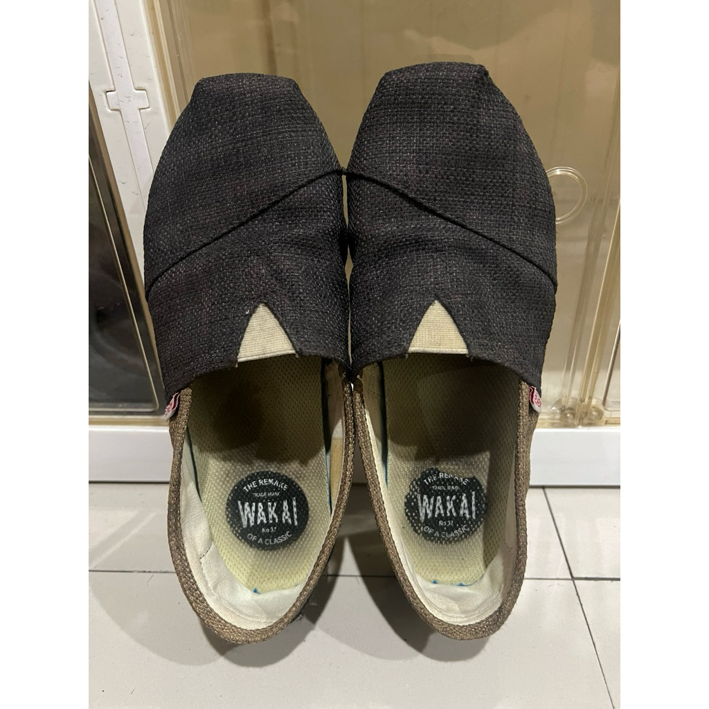 PRELOVED SEPATU WAKAI ORI SZ 37