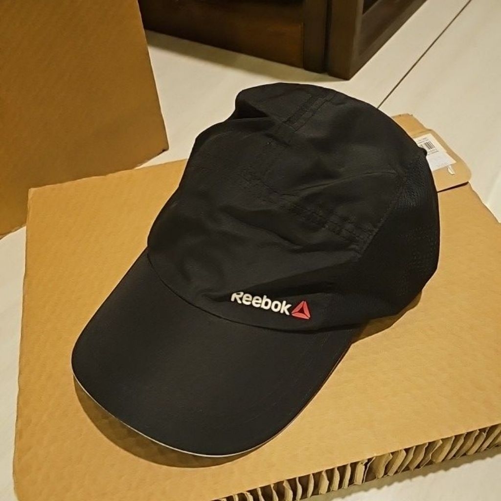 NEW-REEBOK-Running Cap