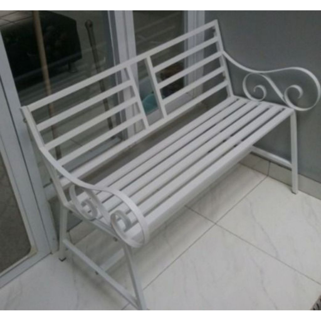 KURSI TAMAN/KURSI PANJANG/KURSI BESI/BANGKU BESI/KURSI SANTAI/KURSI OUTDOOR, COCOKBUAT DI TAMAN TERA