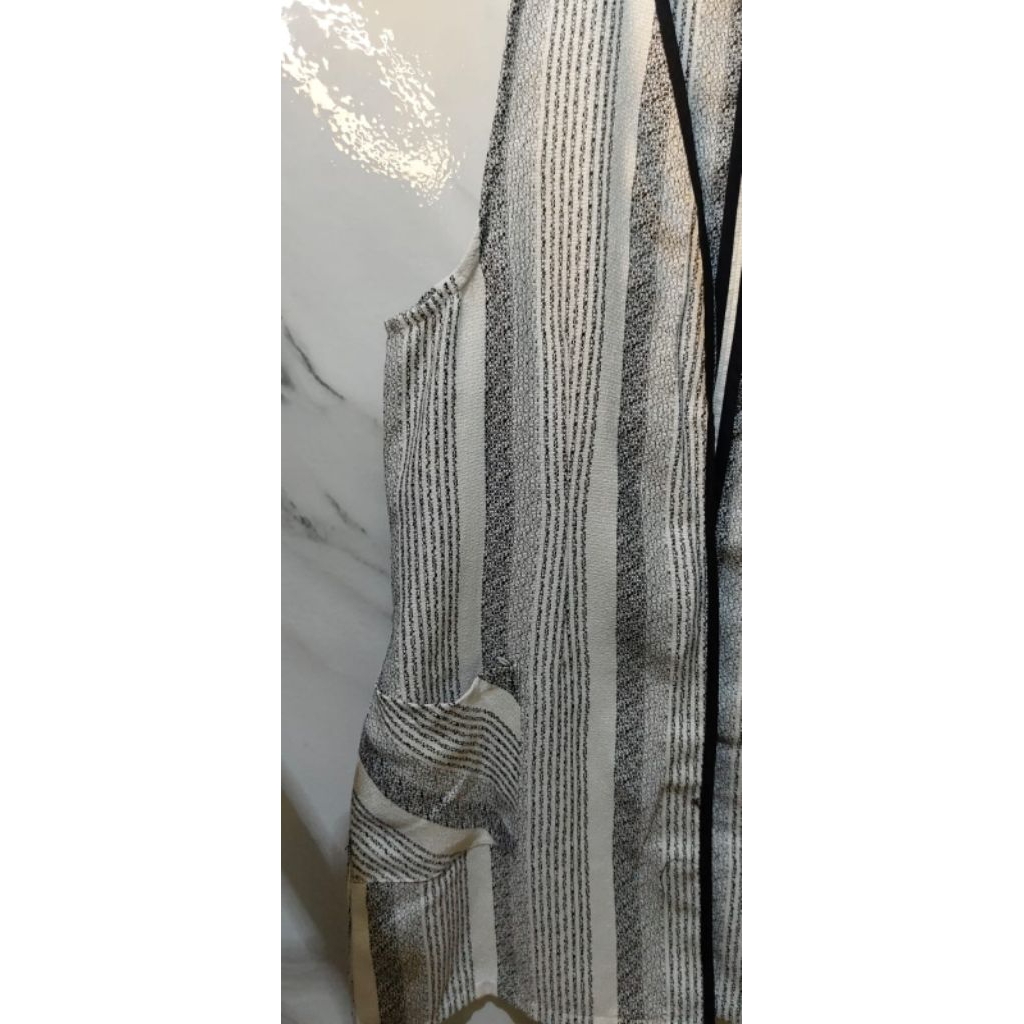 outer cardigan tanpa lengan