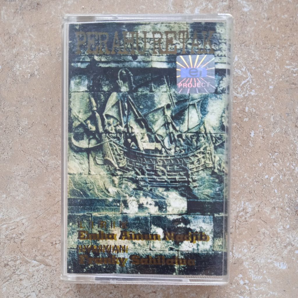 Kaset Pita Franky Sahilatua Dan Emha Ainun Najib "Perahu Retak"
