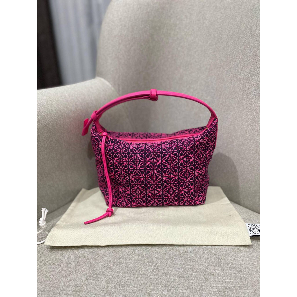 (PRELOVED) Loewe Cubi Anagram Small Pink 2021