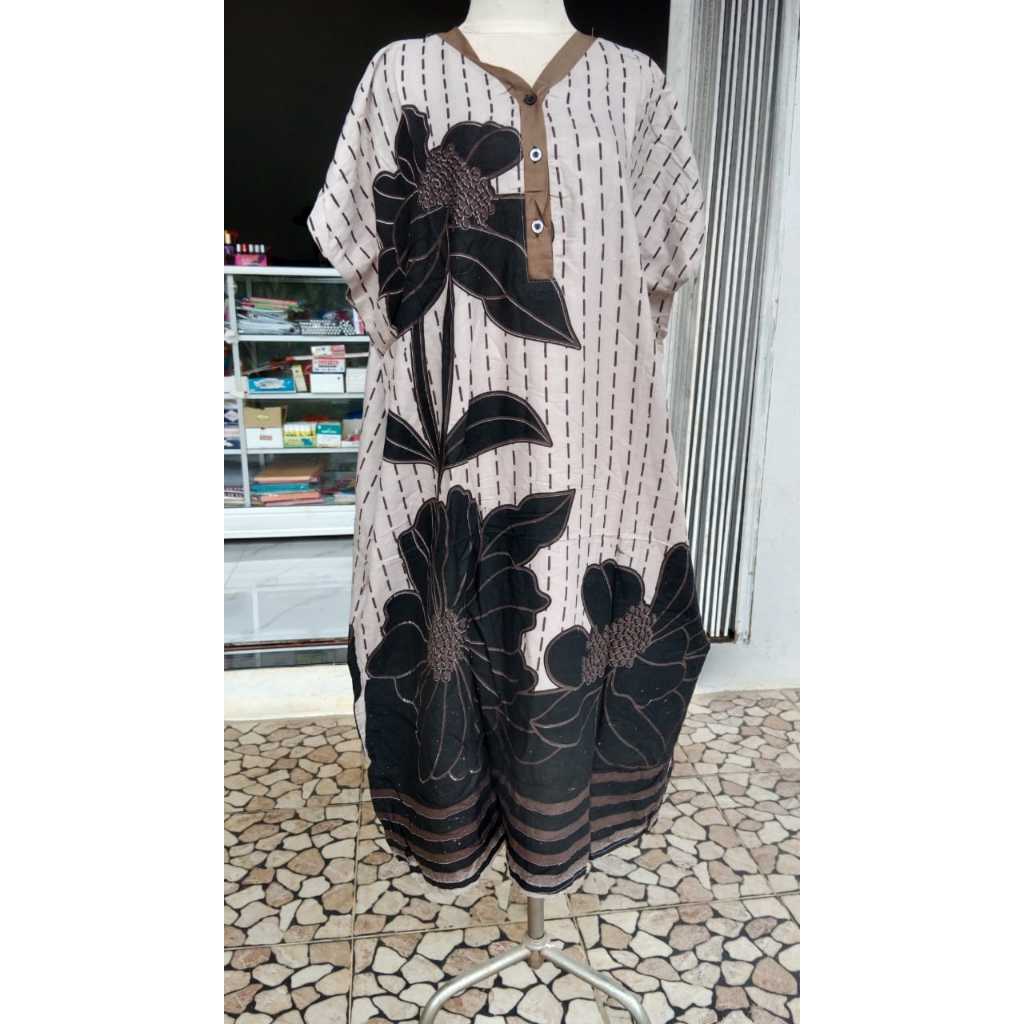 Daster Lowo Yuriko 3 Kancing Depan Jumbo LD 145 dan PB 115 || Daster Kekinian Busui