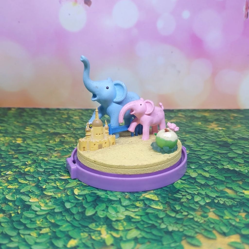 Diorama Dumbo gajah ori disney preloved happy meal mcd