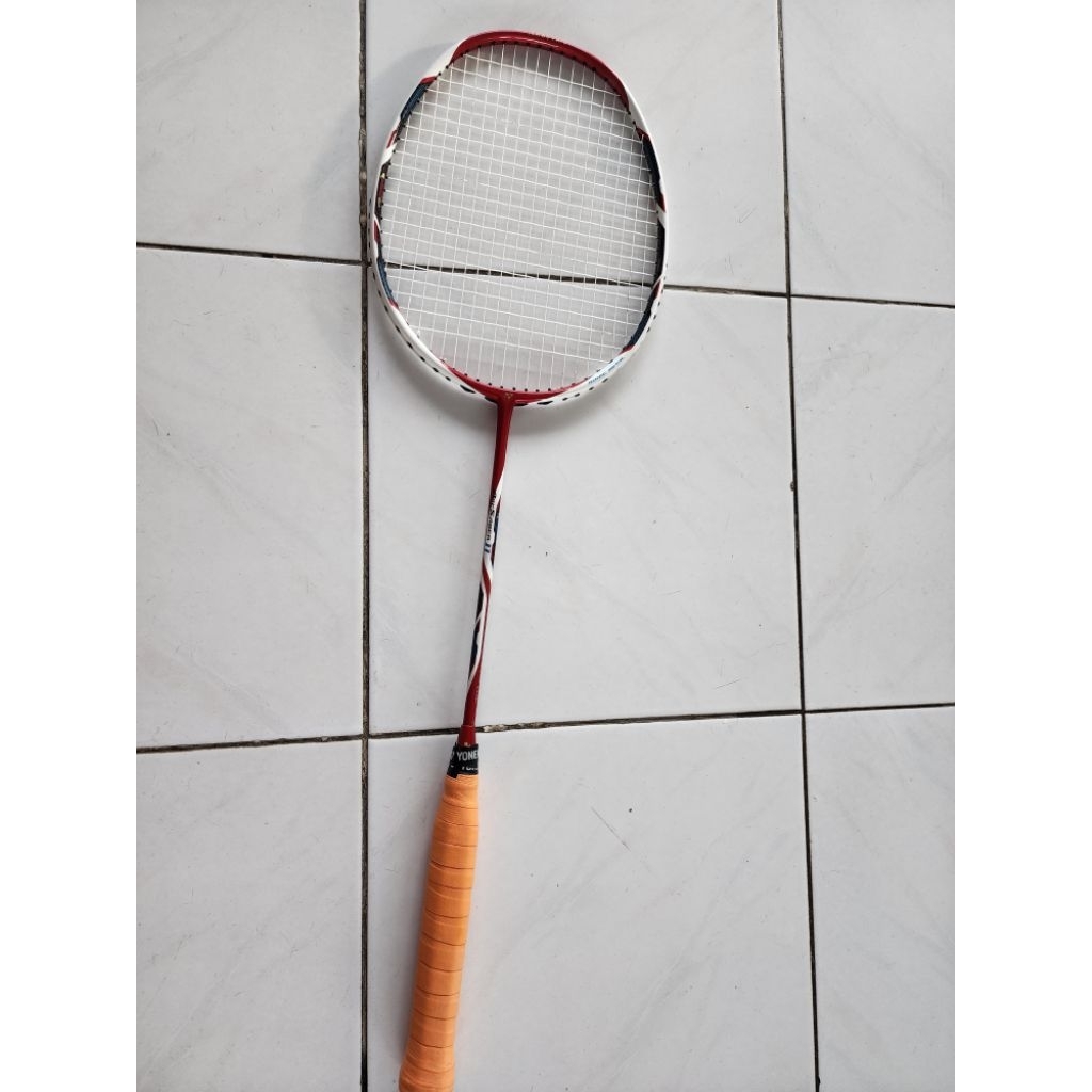 raket yonex arcsaber 11 berat 4U made in japan