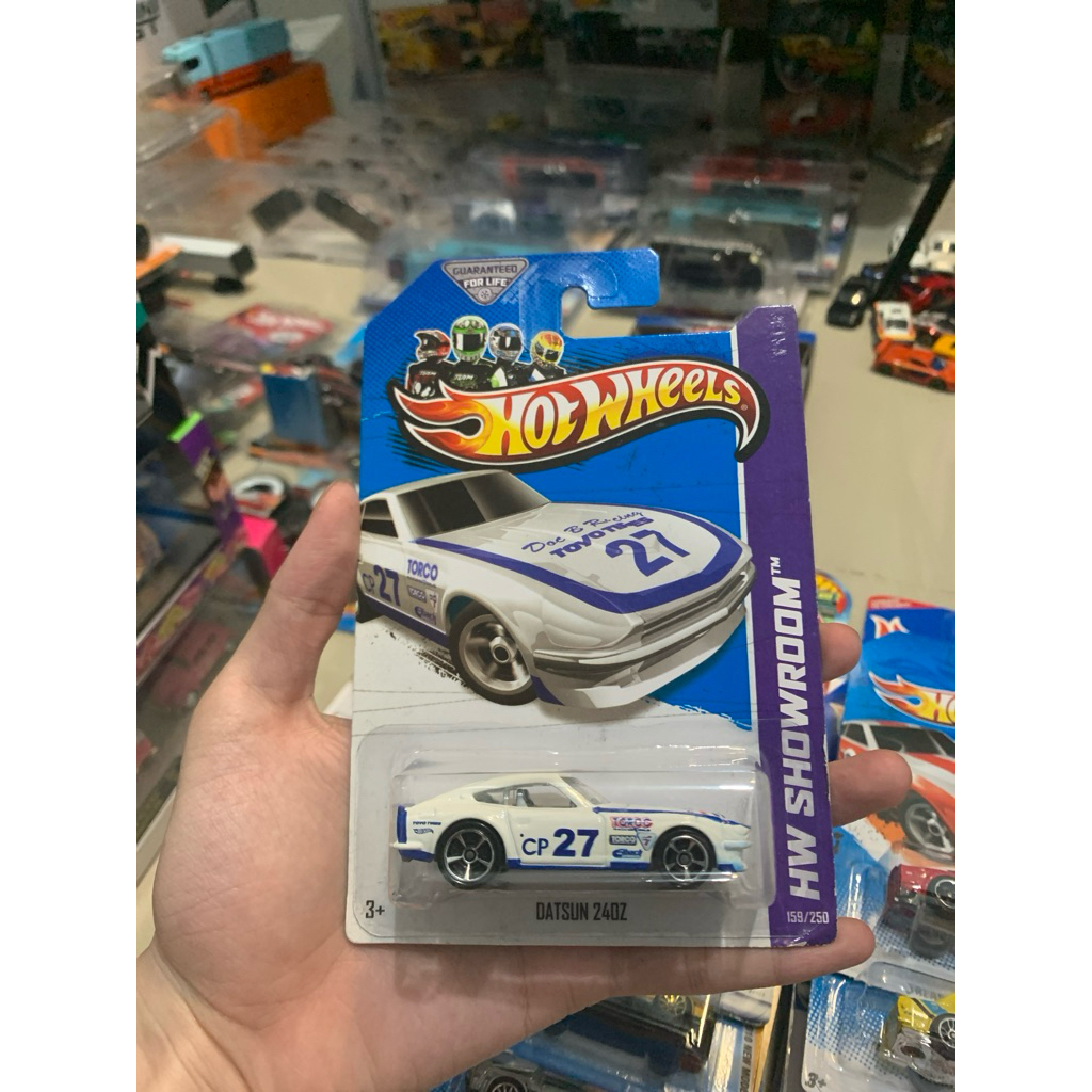 Hotwheels Datsun 240z White HW Showroom