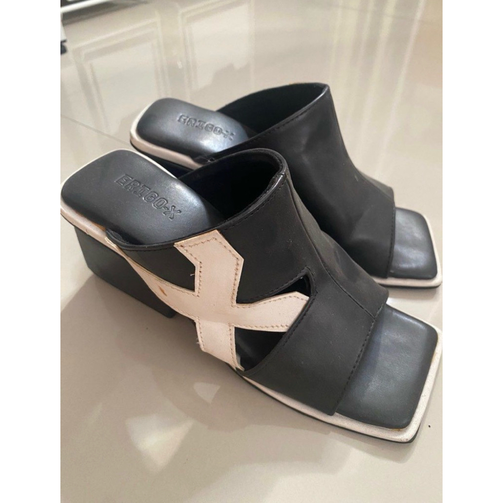 (Preloved) Erigo x Heels Adriana Black