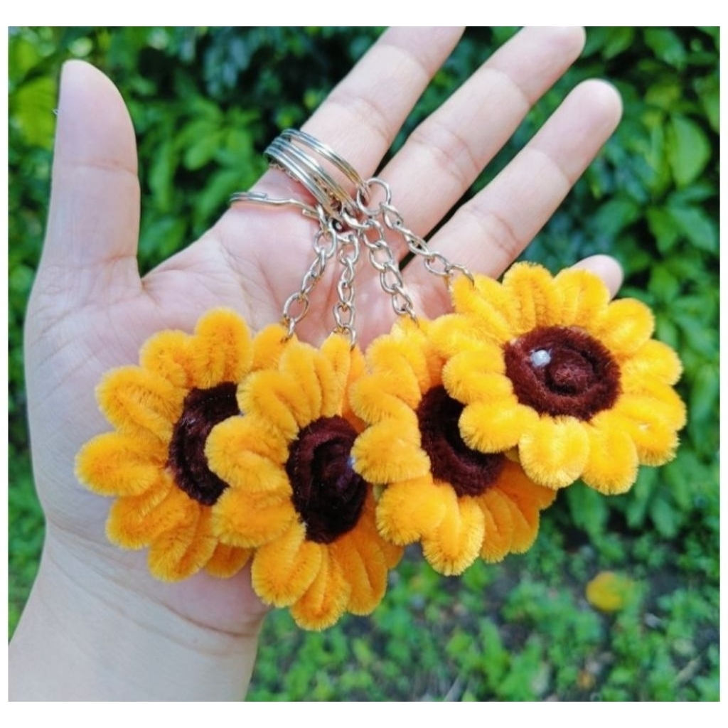 Aksesoris Gantungan Kunci (kawat bulu)