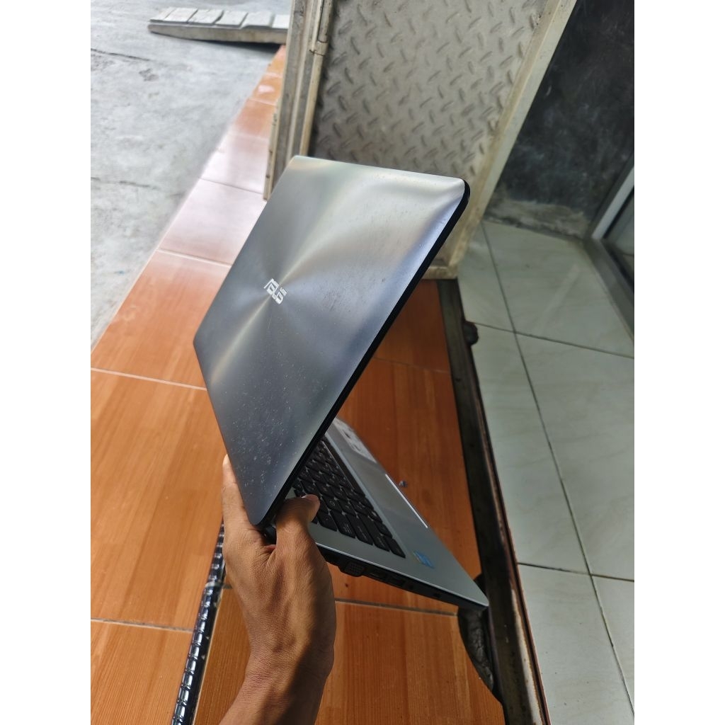 Asus A455L | i3 gen 5 | RAM 8 | SSD 128 | HDD 500