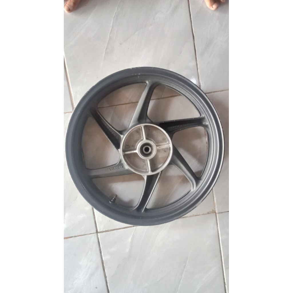 velg belakang honda verza cb verza ring 17 original