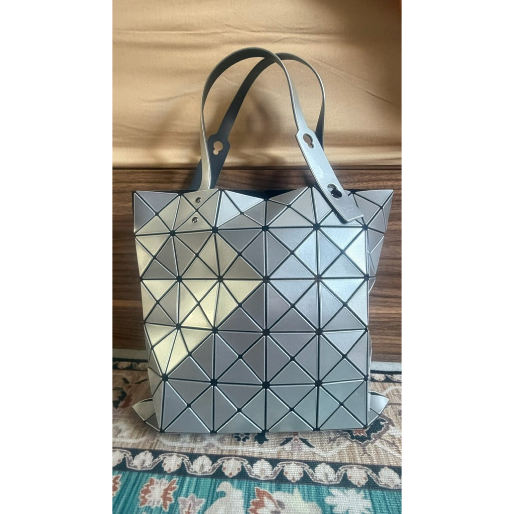 Baobao Issey Miyake Silver