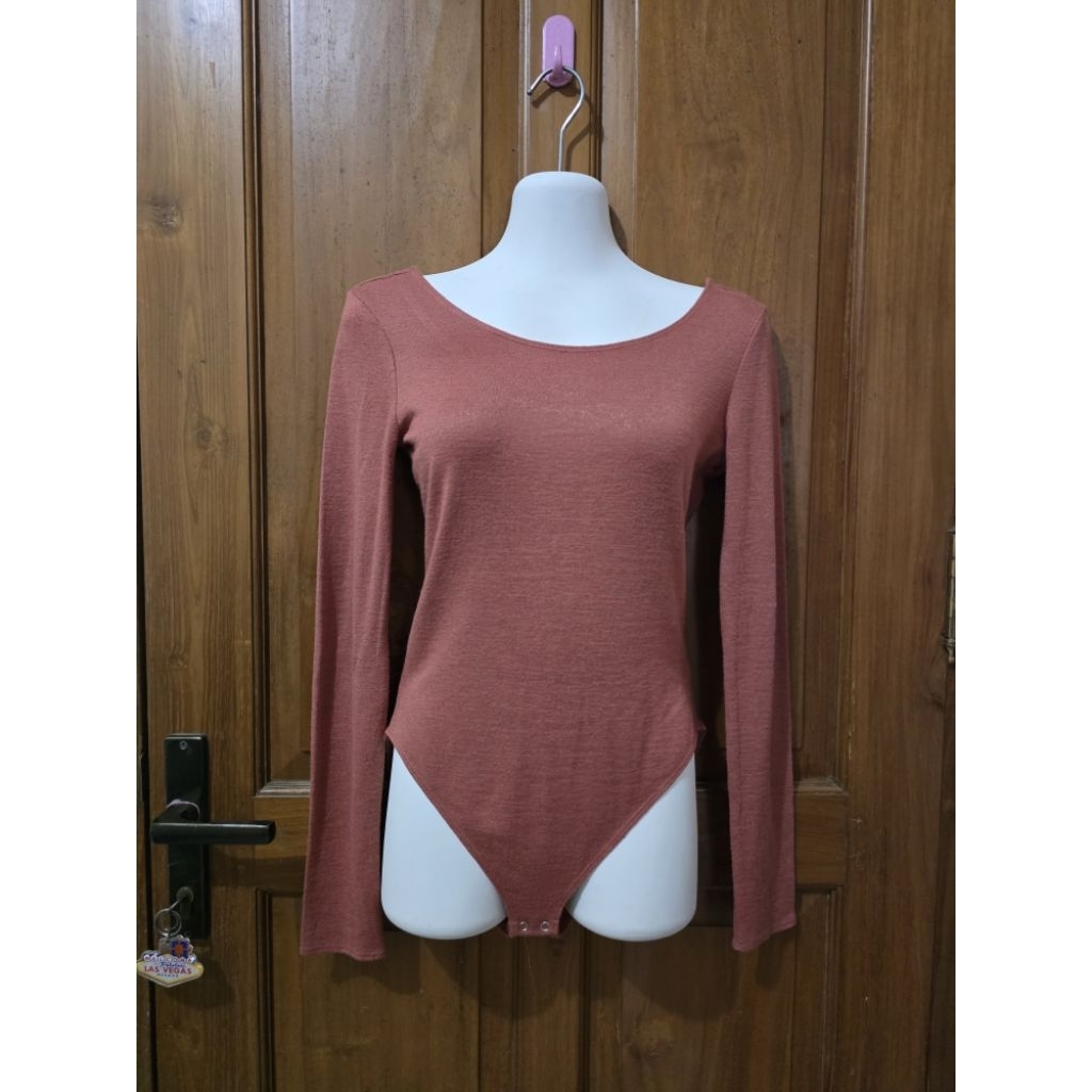 FOREVER21 BODYSUIT LENGAN PANJANG