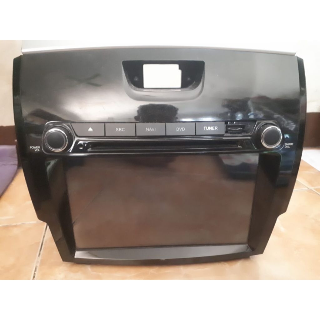 Tape mobil isuzu mux bekas