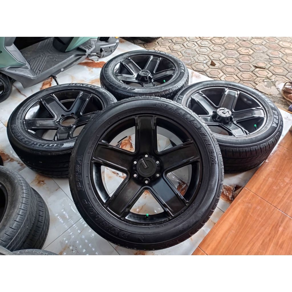 Velg Racing Fortuner pajero Hylux Triton Ring 20 lobang 6x139.7 plus ban 285/50 kondisi ban 90%