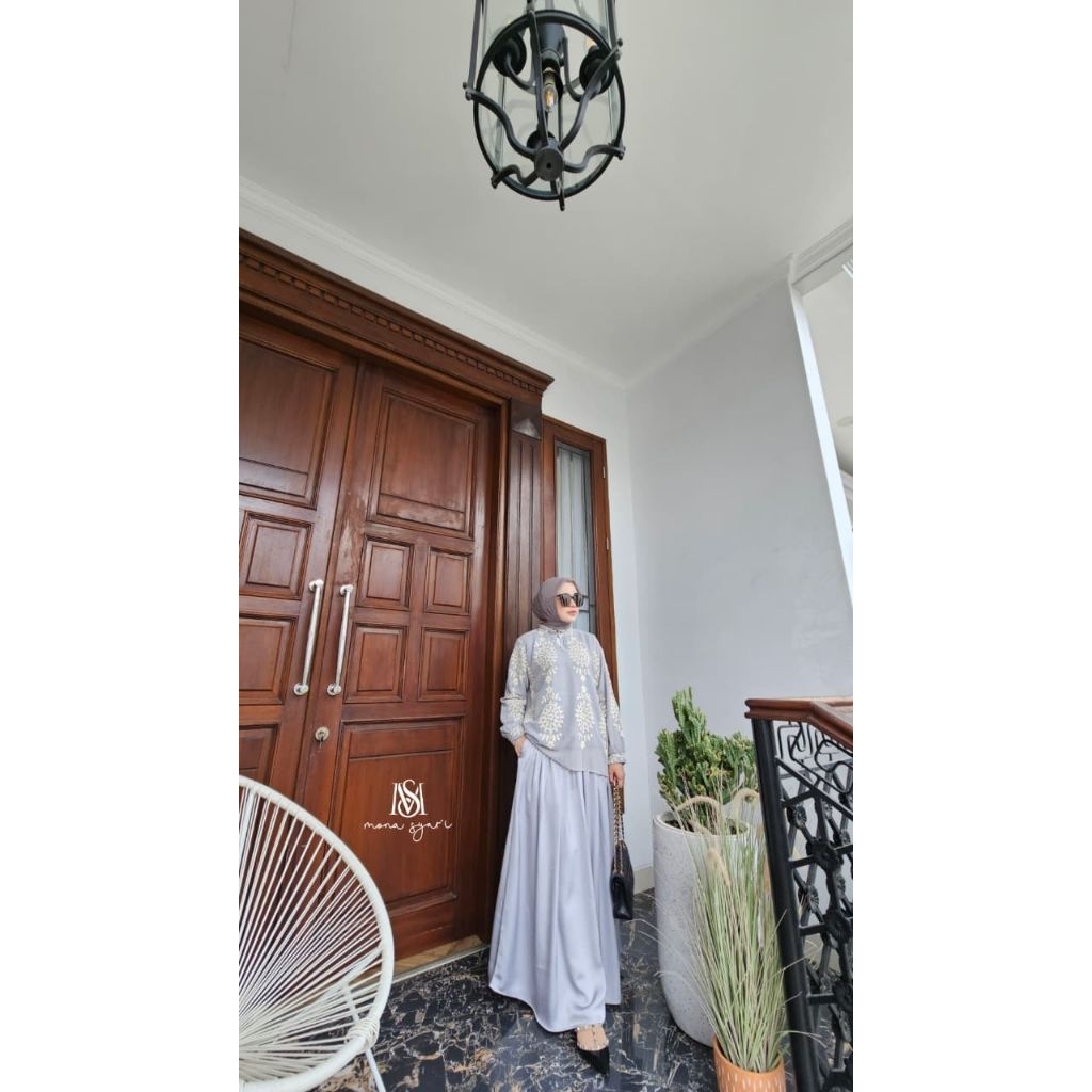 Mawa One Set by Mona Syar'i by M.E Original - Dress dengan Bahan Victoria embroidery & duo silk