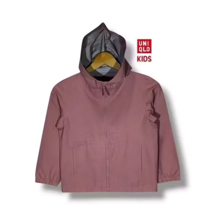 UNIQLO Kids Blocktech Waterproof Outdoor Jacket Pink Size tag 130 fit 8-9 years (P50xL42/LD84)