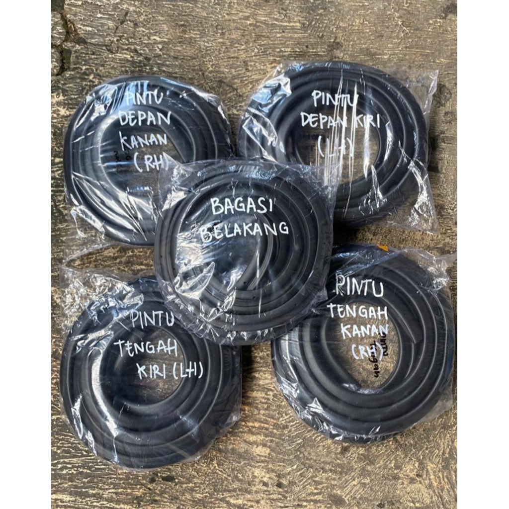 FULLSET 5 KARET BODY PINTU DAN BAGASI BELAKANG MAZDA FAMILIA ALL TYPE