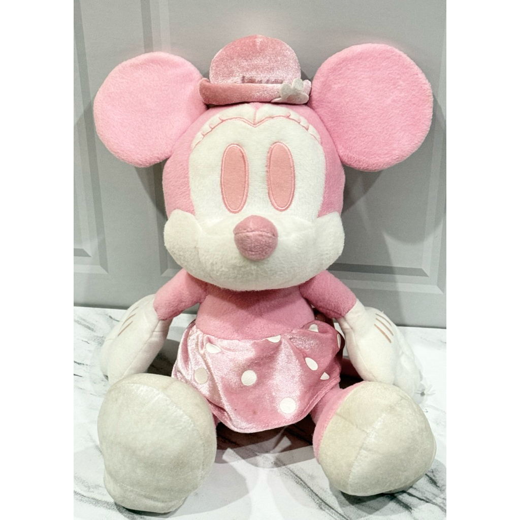 Boneka Plushie Minnie Mouse Pink Limited Disney Sega