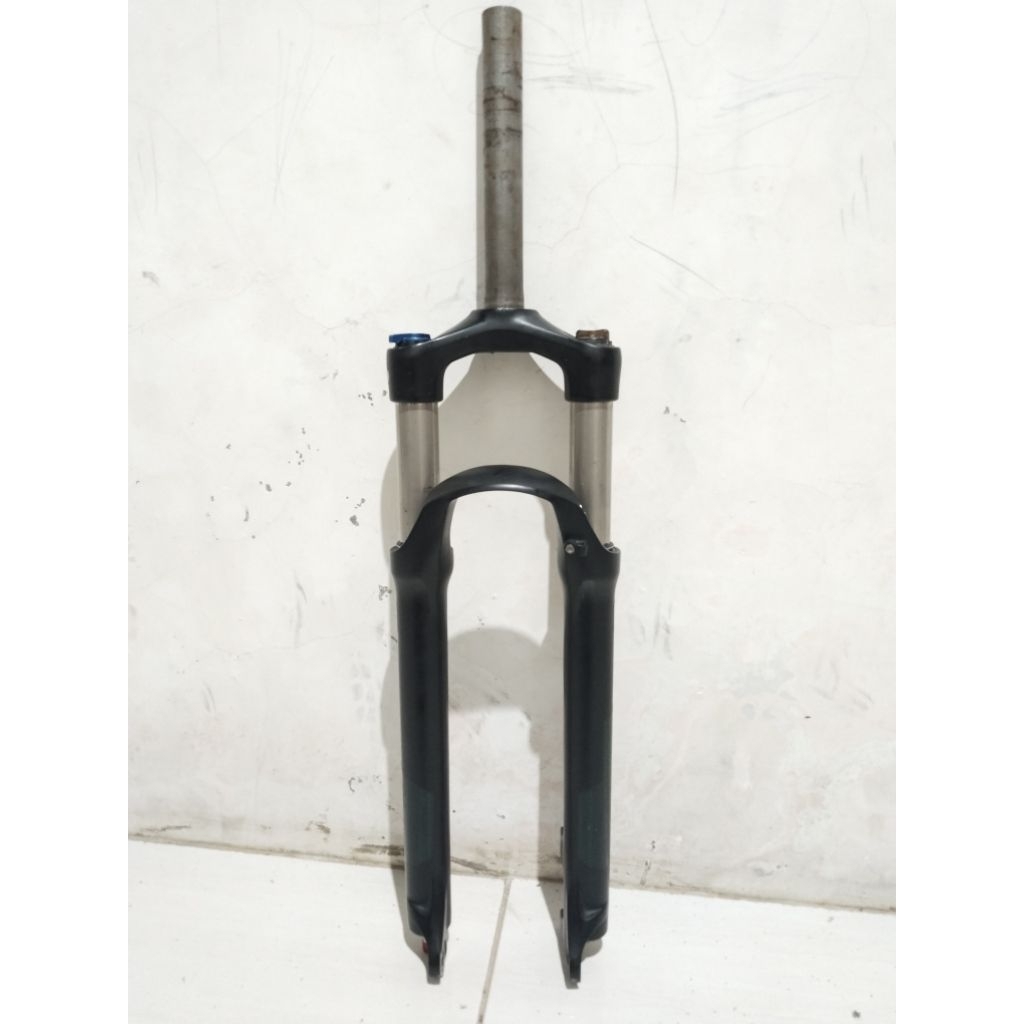 fork suntour X1 32 29er lock out rebound