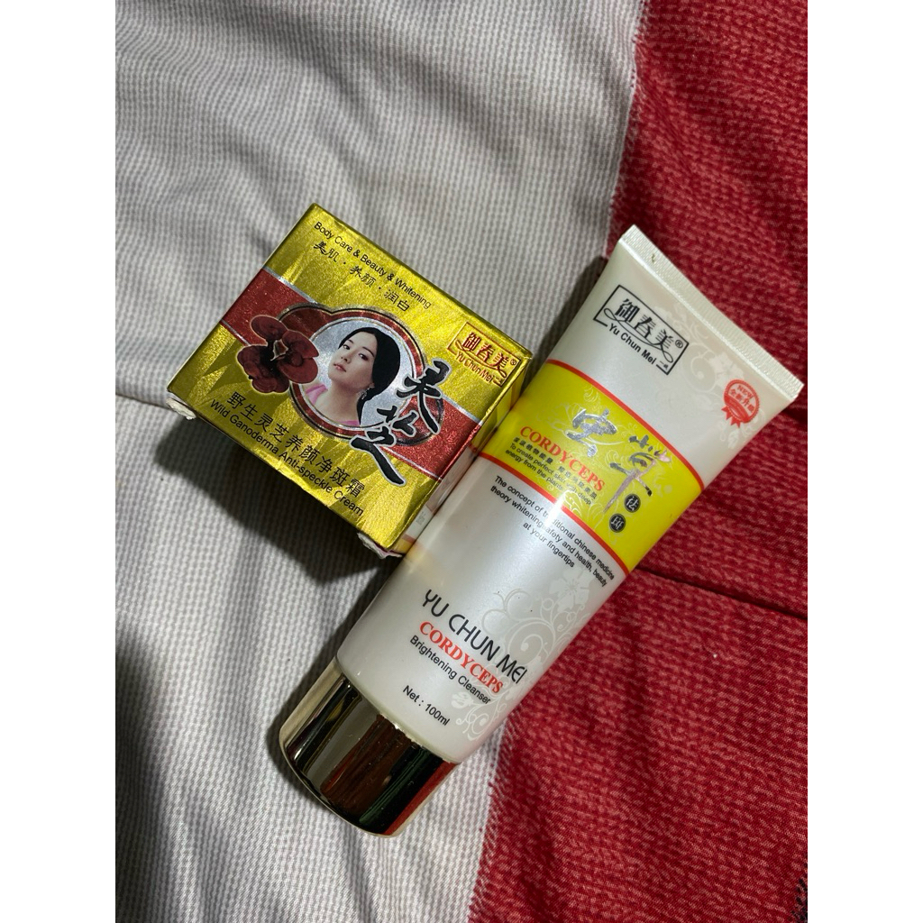 krim malam ganoderma yu chun mei 30g dan cleanser tube putih yu chun mei 100g.herbal original
