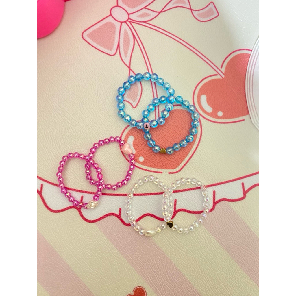 Gelang Huruf Aesthetic atau Bunga Love