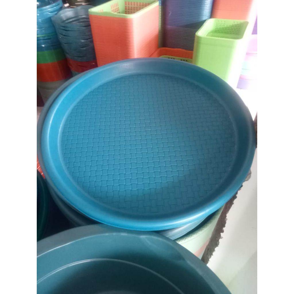 Nampan Plastik Talam Bulat - Desain Elegan, Mudah Dibersihkan, Kapasitas Besar