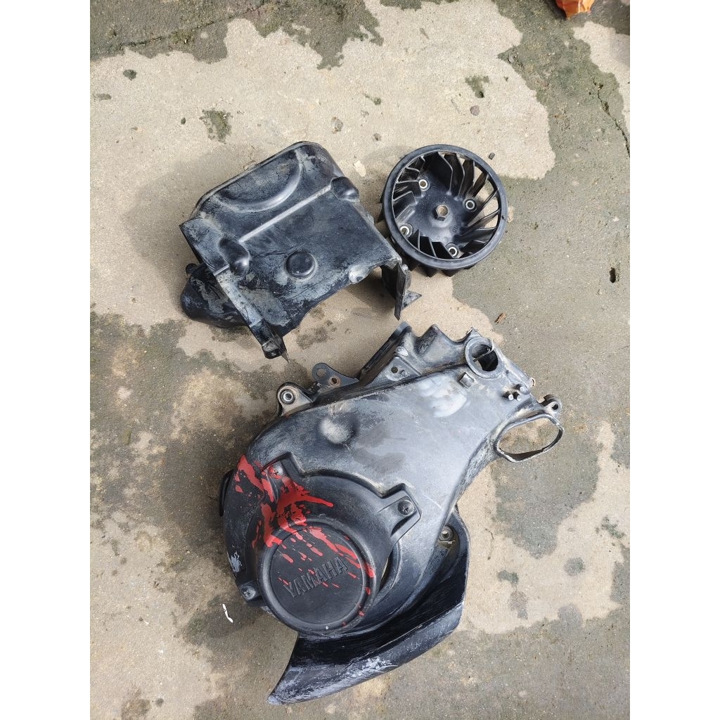 COVER MESIN ATAU COVER BLOK YAMAHA MIO J FI ORIGINAL BEKAS COPOTAN MOTOR
