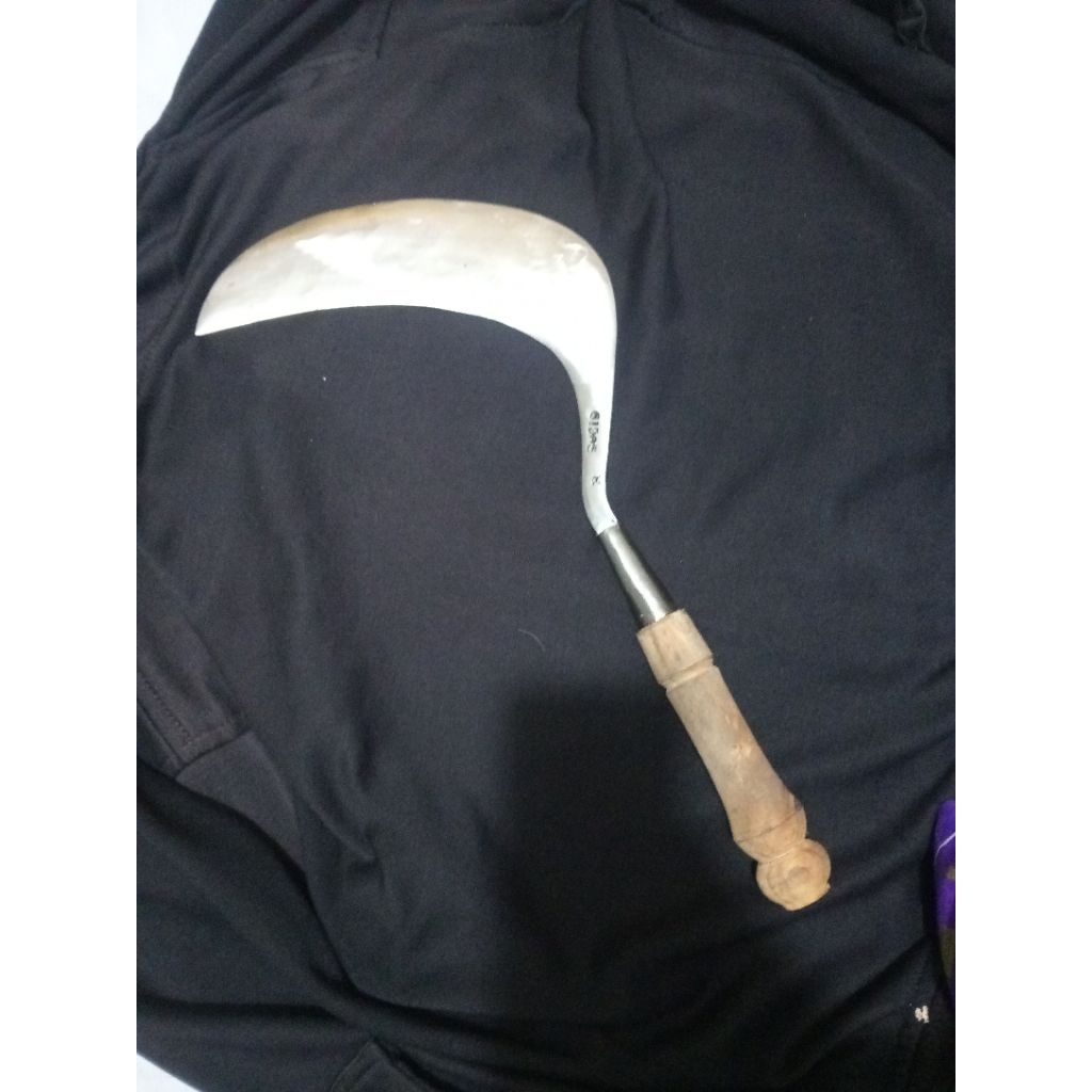 Arit rumput baja isen siap pakai super tajam