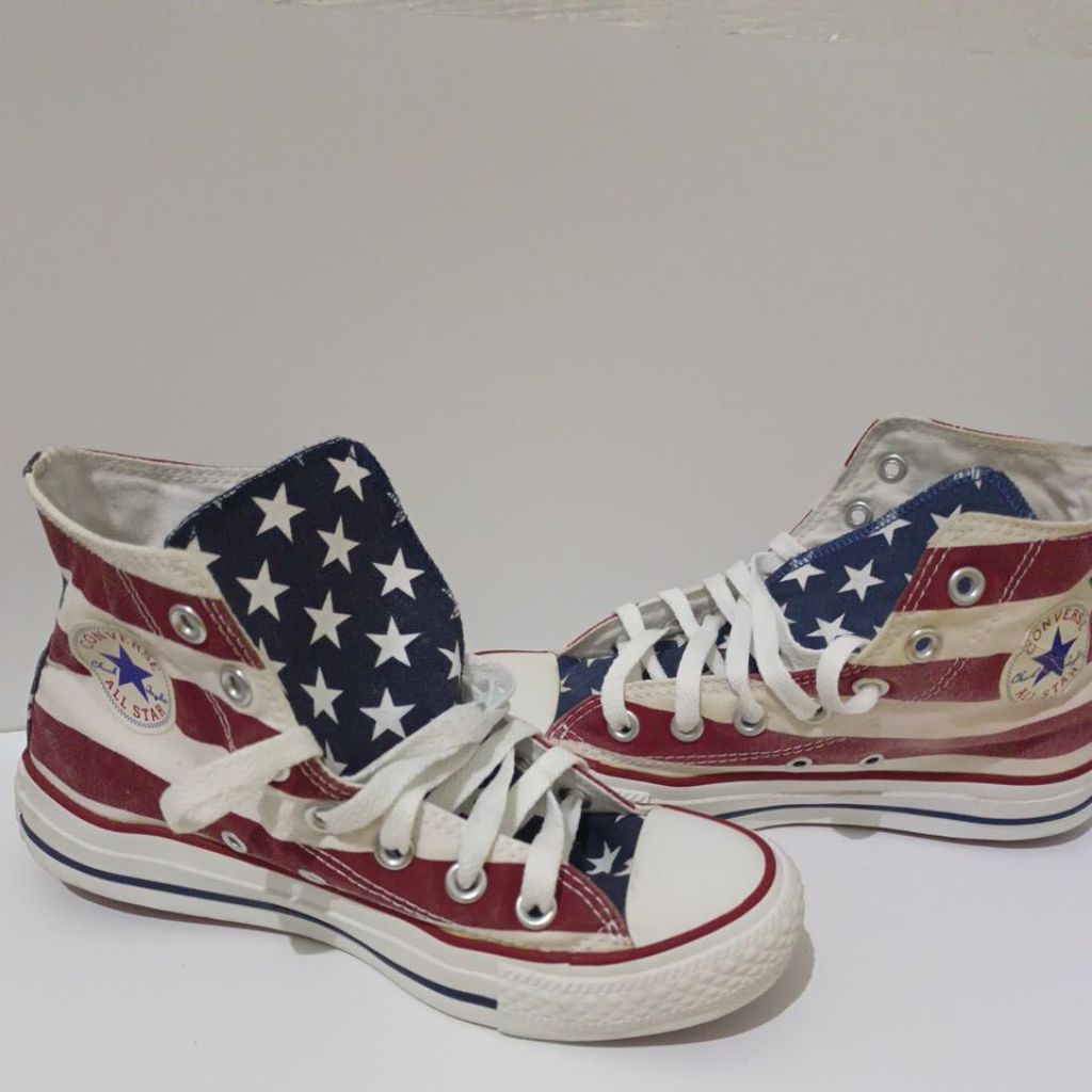 sepatu converse Original motif size 36,5