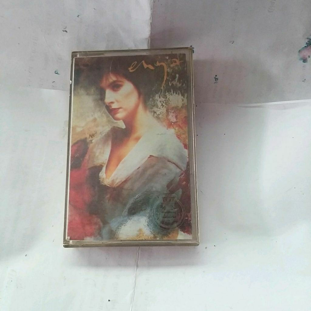 kaset pita enya water mark