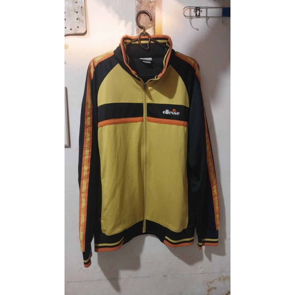 jaket kuning