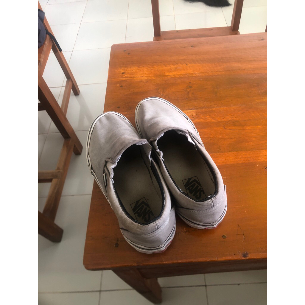 sepatu vans bekas
