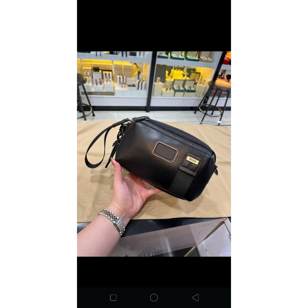 Pouch Tumi Kualitas Mirror 1:1 kondisi baru lengkap dengan dust bag