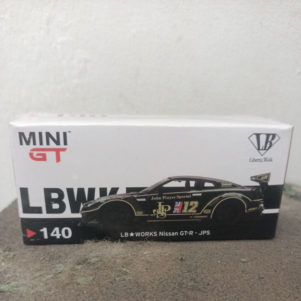 Mini GT//140 LB-Works Nissan GT-R R35 Type 2, Rear Wing ver 3 JPS - Free Protektor