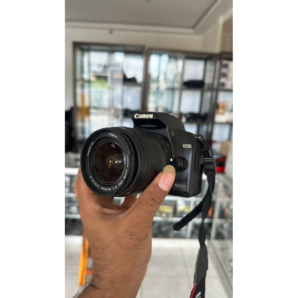 Kamera dslr canon 1000D kit
