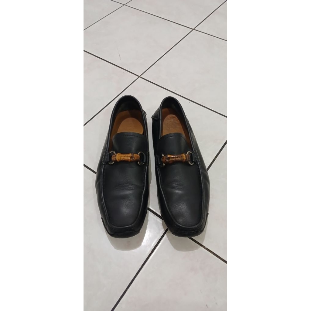 sepatu pantofel kulit pria Gucci Bamboo Bit Loafer driver