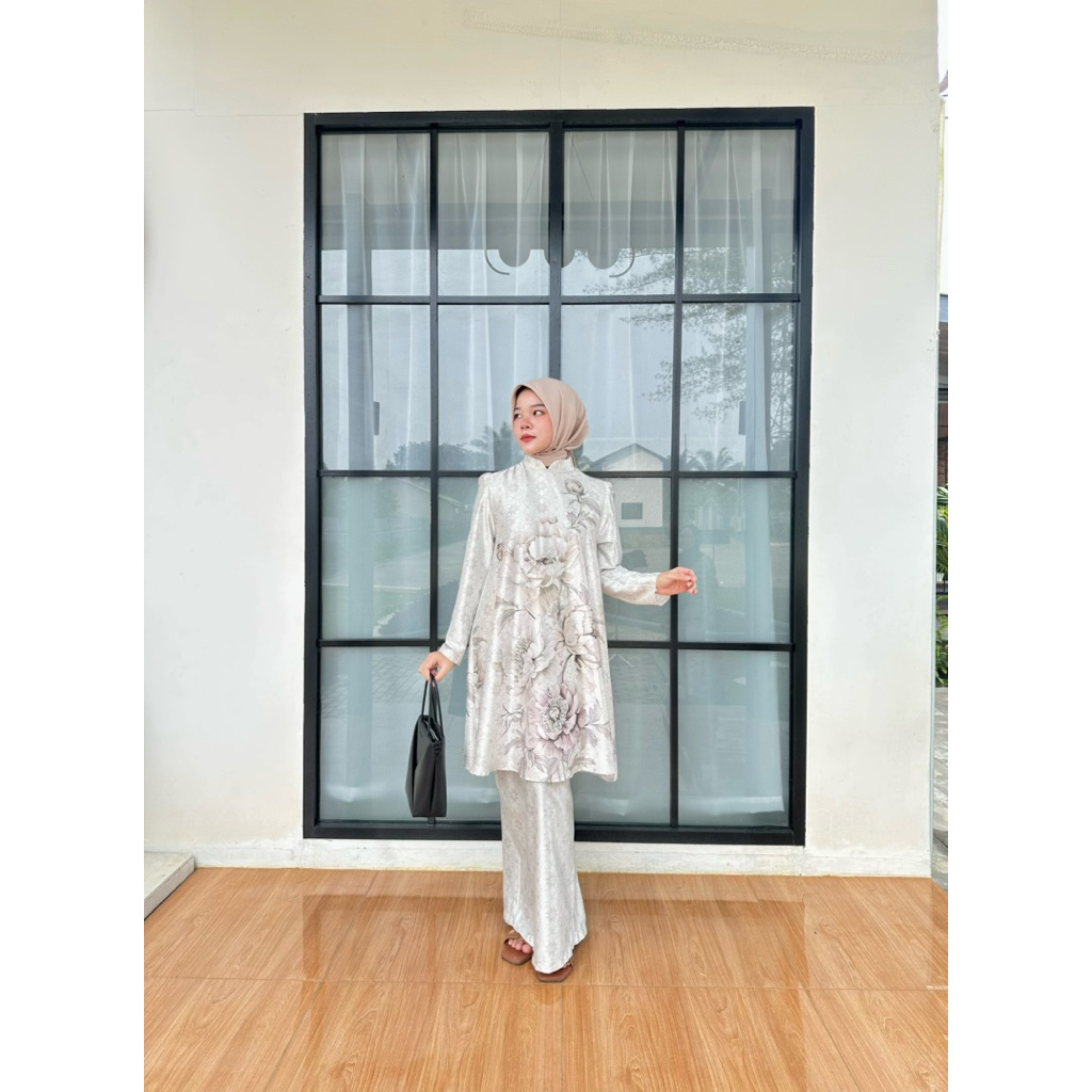 SET MELAYU MOTIF BUNGA-bahan silk premium